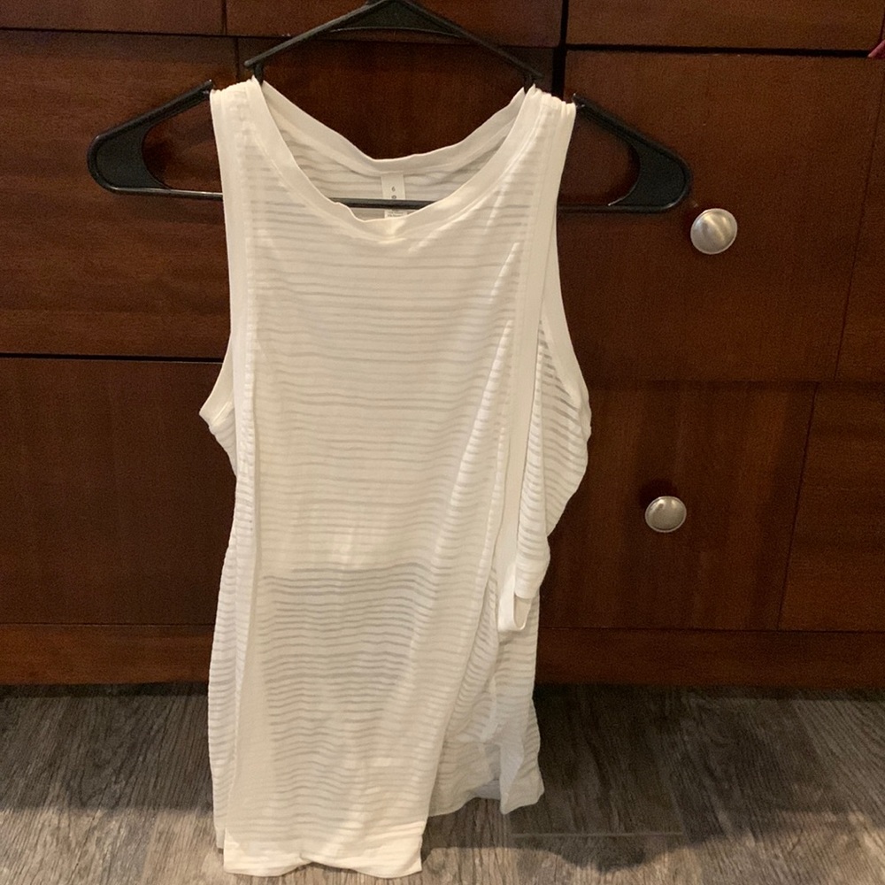 Lulu lemon top
